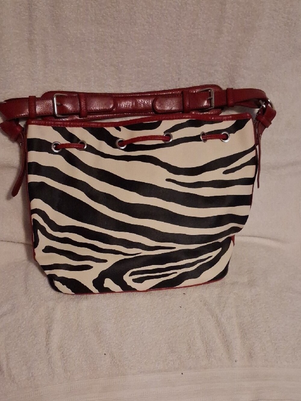 Dooney & Bourke Black and Cream Zebra-Print Shoulder Bag with Red Trim - Picture 7 of 14